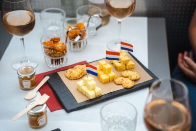 Amsterdam: Wine and Cheese Evening Cruise - Your First Look at the Right Part of Amsterdam: Between Centraal and the Canals