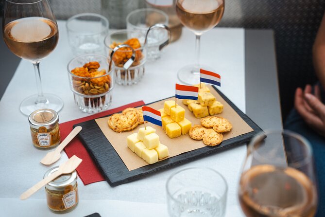 Amsterdam: Wine and Cheese Evening Cruise - Your First Look at the Right Part of Amsterdam: Between Centraal and the Canals