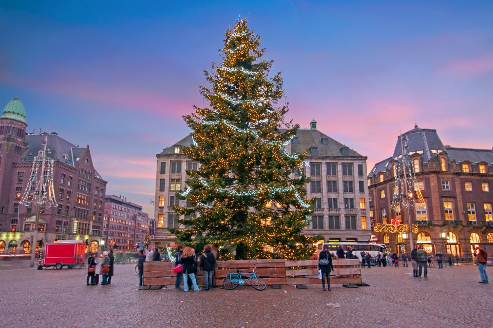 Amsterdam Winter Walking Tour - Dam Square and the city’s 13th-century beginnings