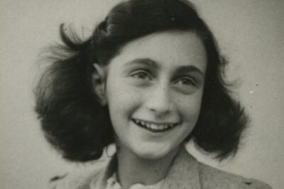 Anne Frank and the Jewish History of Amsterdam Private Tour - Dokwerker and the February Strike: history that isn’t far away