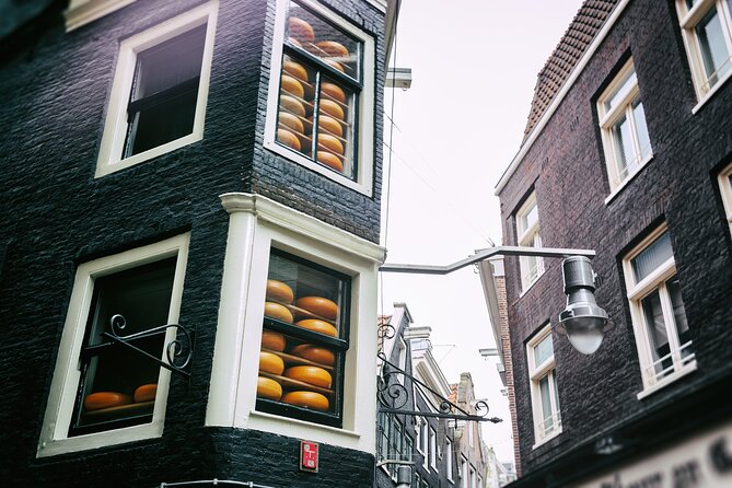 Authentic tour of Amsterdam: Jordaan, Ana Frank and Vondelpark - Anne Frank Area on the Walk: What to Pay Attention To