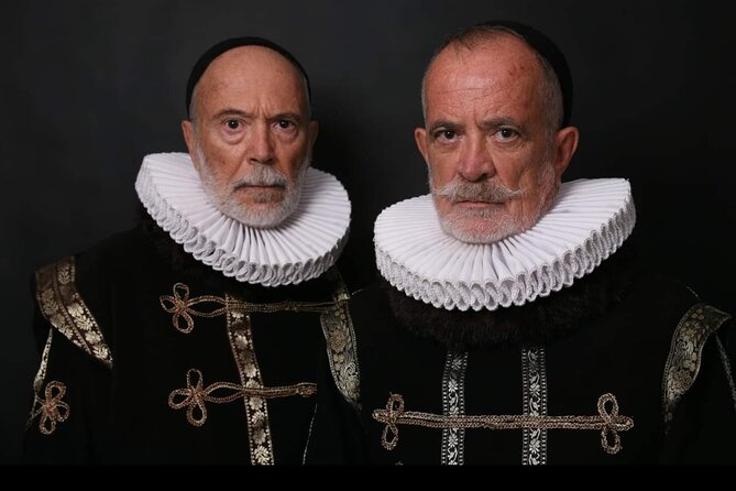 Become a Dutch Art Piece Photo Shoot in Amsterdam - Single Portrait - Costumes and attributes: why it changes the whole feel