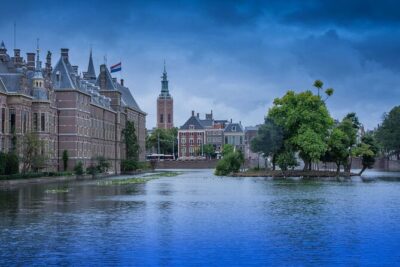 Best of Netherlands: Zaanse Schans Mills, The Hague & Rotterdam - Morning start at AlohaDe Ruijterkade: how the day actually flows
