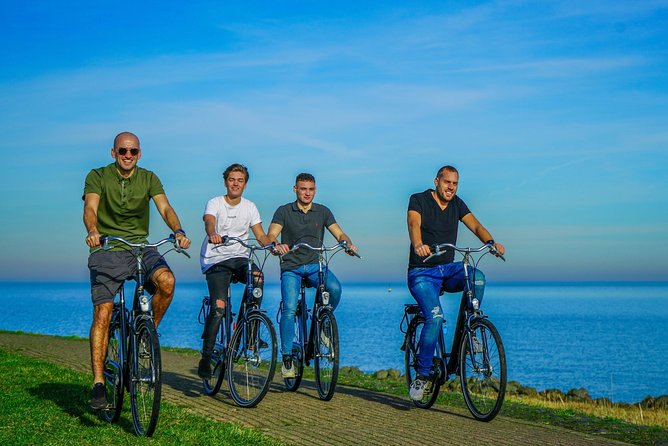 Bike rental Volendam - Explore the Countryside of Amsterdam - Monnickendam’s Harbour Walk and Brewery Break