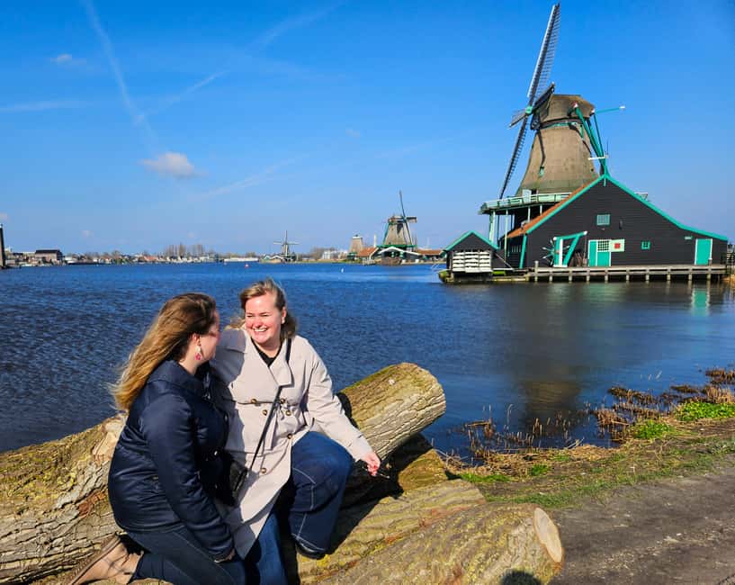 Brussels: Holland Keukenhof & Kinderdijk Guided Day Tour - The canal cruise at Kinderdijk: the photo angle you cannot replicate