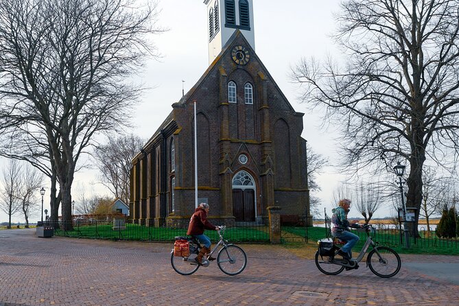 Cheese, Canals & Windmill Countryside E-Bike Tour Amsterdam - Zunderdorp: Small Village, Big Change of Pace