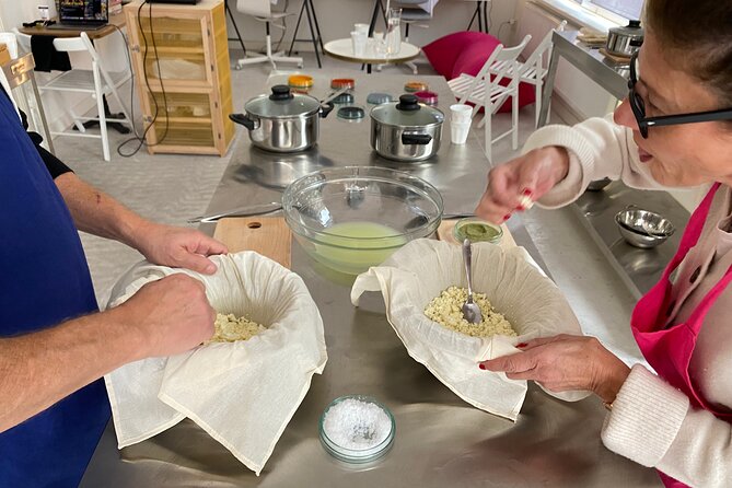 Cheese making workshop next to De Hallen, heart of Amsterdam - A hands-on cheese workshop next to De Hallen