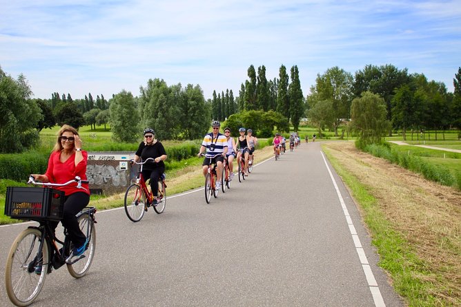 Countryside Fishermen Villages & Cheese E-bike Tour - From the IJ river to Monnickendam’s fishing roots