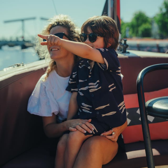 COZY AND FUN CANAL TOUR: A UNIQUE JOURNEY THROUGH AMSTERDAM - Price and Value: Why About $25 Can Make Sense