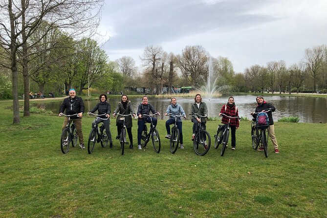Daily group bike tour in Spanish. - Bikes, language support, and the $40.48 value equation