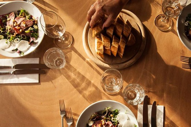 Dining With The Dutch: Enjoy A Delicious 4-Course Family Meal - Getting the flow right: timing, meeting point, and what to do on arrival