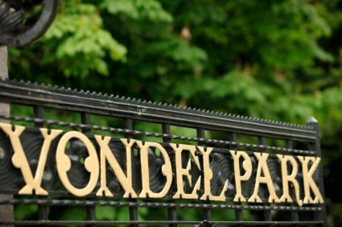 Discover Amsterdam Vondelpark in this Outside Escape city game! - Pacing and Flow: Easy to Start, Easy to Finish