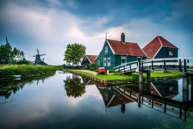 Discover The Netherlands Tour (from Amsterdam) - Afsluitdijk: crossing a 32 km water barrier in about 30 minutes