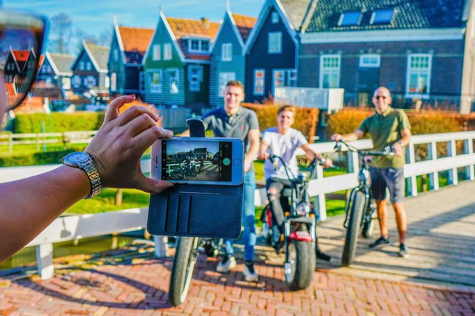 E-fatbike rental Volendam - Countryside of Amsterdam - Volendam start: old harbor energy, then fields and dikes