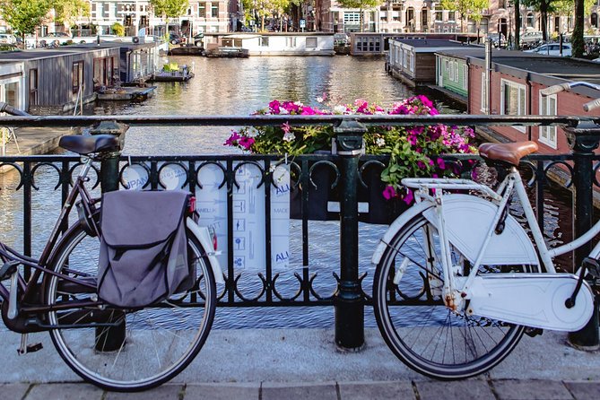 Eating Amsterdam: Albert Cuyp Market & The Pijp Food Tour - Johan Kaas at the Albert Cuyp Market: Gouda You Can Actually Taste