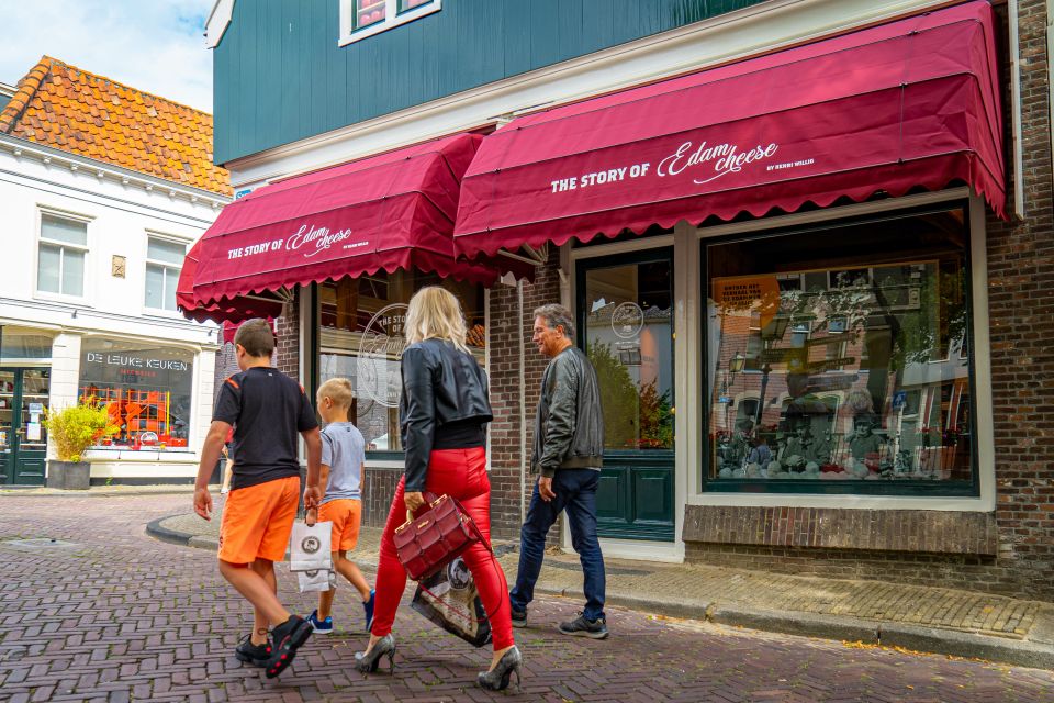 Edam: Edam Cheese Museum Entry Ticket - Languages and audio guide setup: choose what keeps it comfortable