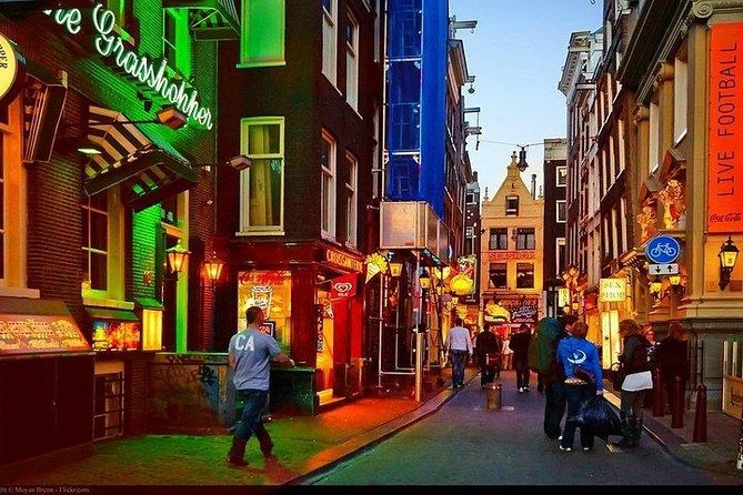 Exclusive small-group Amsterdam Red Light District tour - Meeting at Geldersekade: Getting Oriented Fast