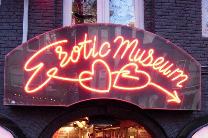 Exclusive small-group Amsterdam Red Light District tour - Stop by Stop: How the Old Town Layers Get Explained