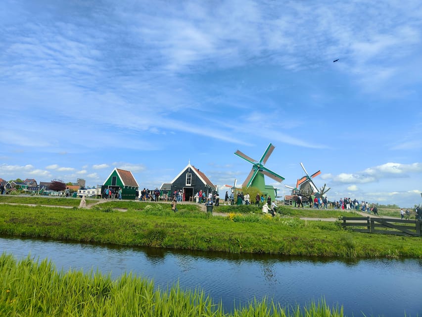 Excursion from Amsterdam to the windmills of Zaanse Schans - Who should book this Amsterdam to Zaanse Schans excursion?