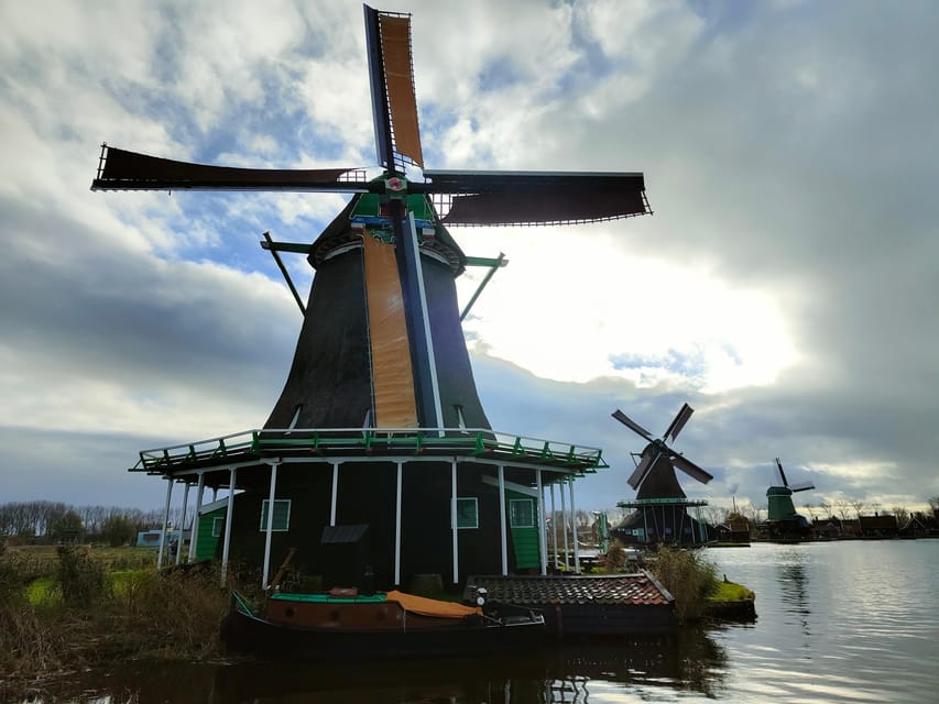 Excursion from Amsterdam to the windmills of Zaanse Schans - Should you book?