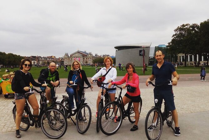 Explore Amsterdam by Bike in the Company of a French Local Guide - Houthavens: the less-typical canal angle
