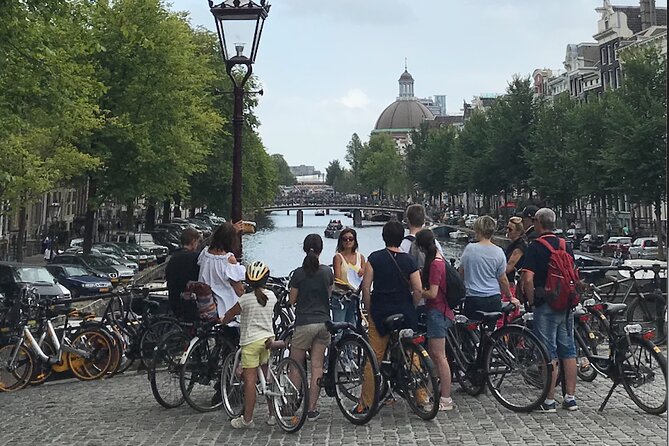 Explore Amsterdam by Bike in the Company of a French Local Guide - Vondelpark and Negen Straatjes: a break plus a plan for later