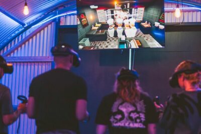 Free Roam VR in Amsterdam – Immerse Yourself in a Virtual World! - Multiplayer Adventures: Team Building Without the Awkward Icebreakers
