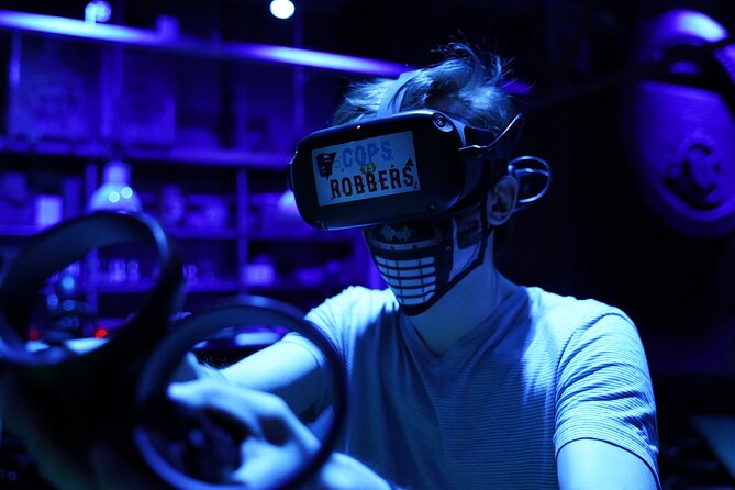 Free Roam VR in Amsterdam – Immerse Yourself in a Virtual World! - Should You Book Free Roam VR at UP Events?
