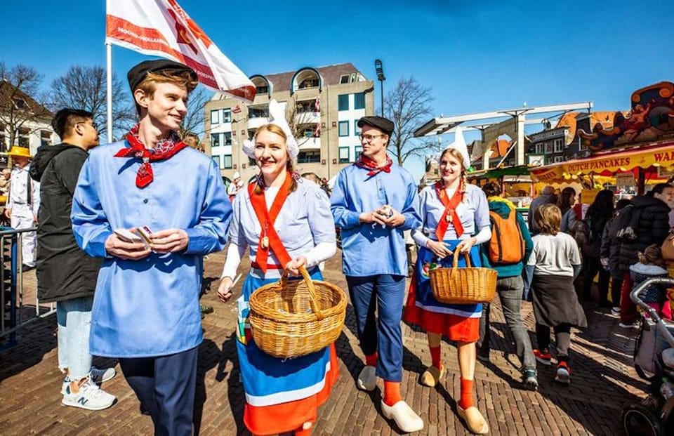 From Amsterdam; Alkmaar Cheese market & Zaanse Schans - Who this tour suits best (and who should skip it)