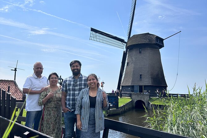 From Amsterdam: Giethoorn Day Trip with Canal & Village Tour - The guide experience: why Mike gets named so often