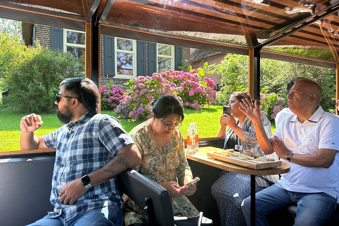 From Amsterdam: Giethoorn Day Trip with Canal & Village Tour - Group size and vibe: small enough to feel human