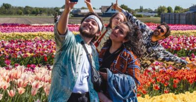 From Amsterdam: Keukenhof Gardens & Tulip Experience Tour - The bus ride from Amsterdam: easy, but it costs you time