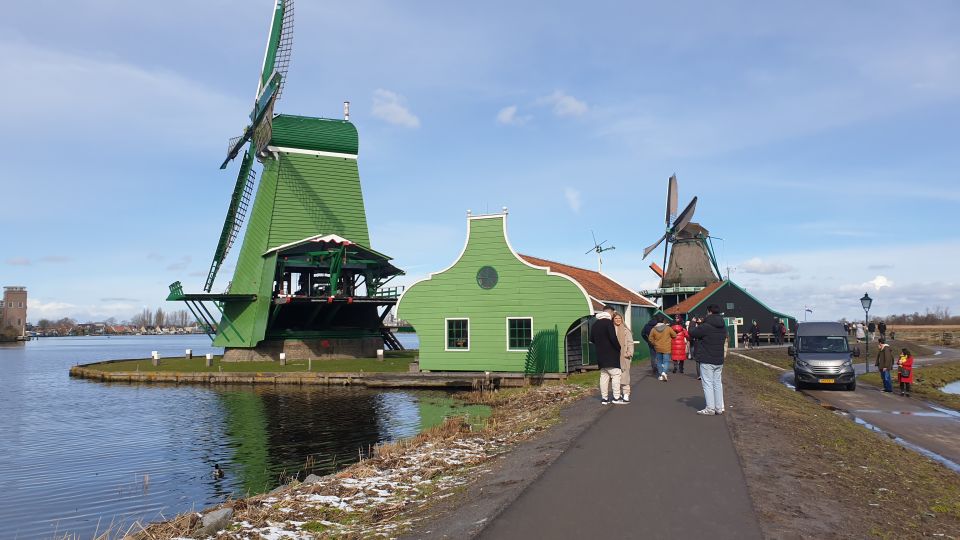 From Amsterdam: Small Group Zaanse Schans and Volendam Tour - Price and Logistics: Does $135 Make Sense for 5 Hours?