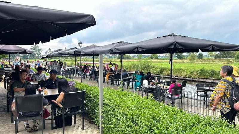 From Amsterdam to Giethoorn Day Trip - Day Trip Vibe: Why Giethoorn Works So Well from Amsterdam