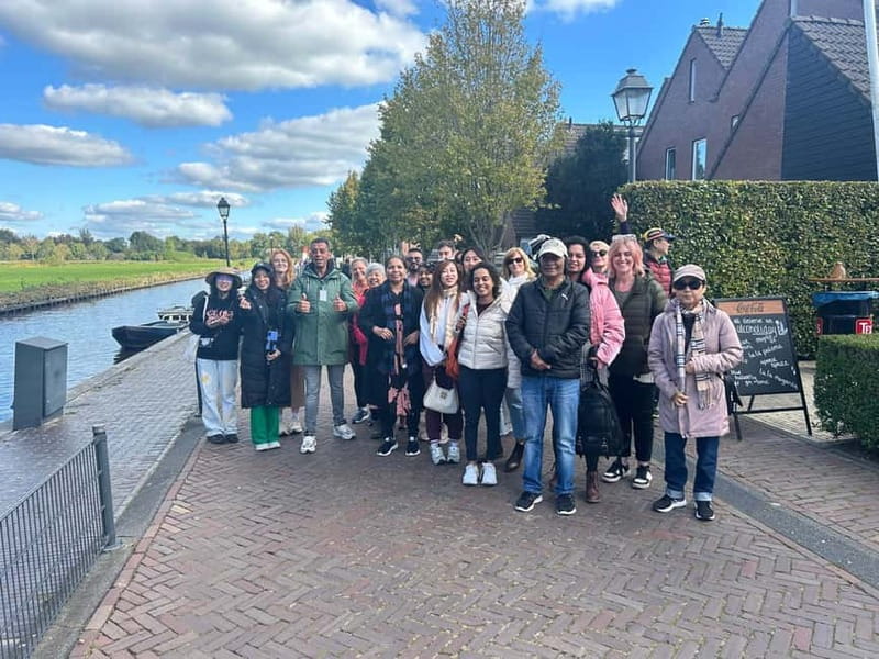From Amsterdam to Giethoorn Day Trip - Giethoorn on Your Own: 2.5 Hours to Wander, Eat, or Bike