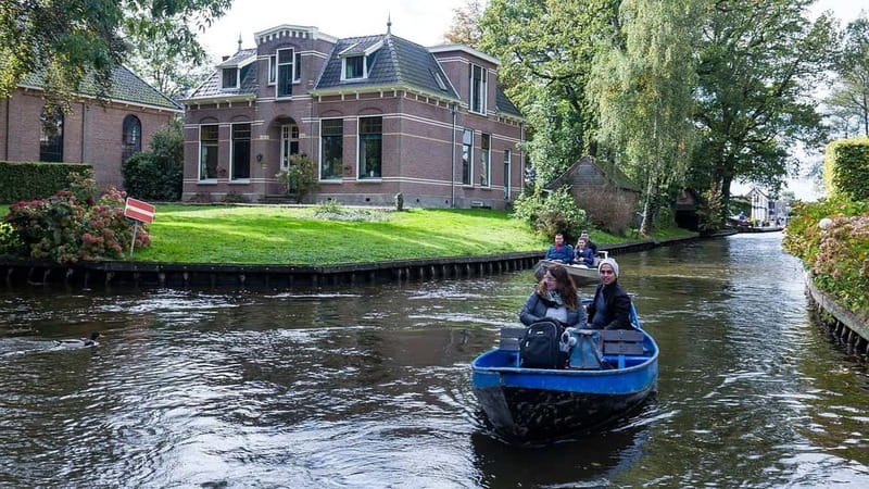 From Amsterdam: Zaanse Schans and Giethoorn Countryside Trip - A practical checklist for your day in North Holland