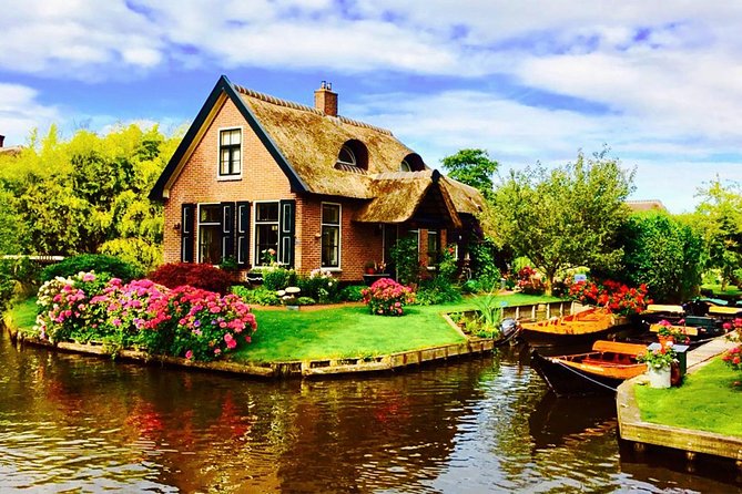 From Amsterdam: Zaanse Schans, Volendam, Giethoorn with Boat Tour - Price and Value: What $167.75 Buys in One Day