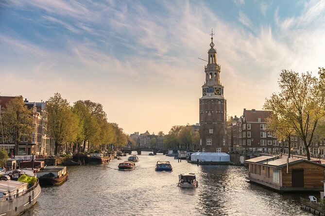 Full-Day Skip the Line Keukenhof and Canal Cruise from Amsterdam - Food, foot traffic, and the reality of a popular park day