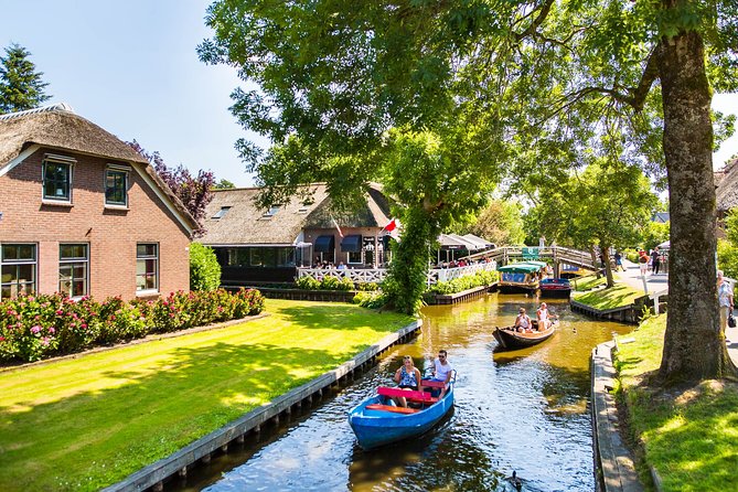 Giethoorn and Afsluitdijk Day Trip from Amsterdam with Boat Trip - The 9-hour reality check: how to avoid feeling rushed
