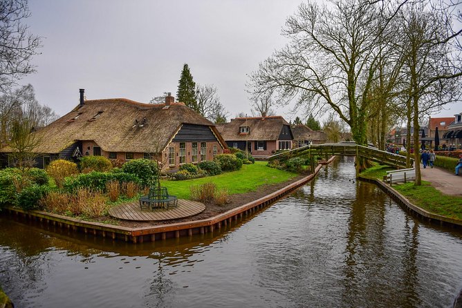 Giethoorn Guided DayTrip from Amsterdam - Why Giethoorn Works as a Day Trip