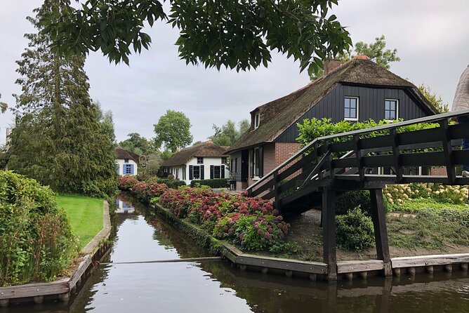 Giethoorn, Private Boat Tour & Exploring the North Netherlands - What to pack for a boat-and-walk day