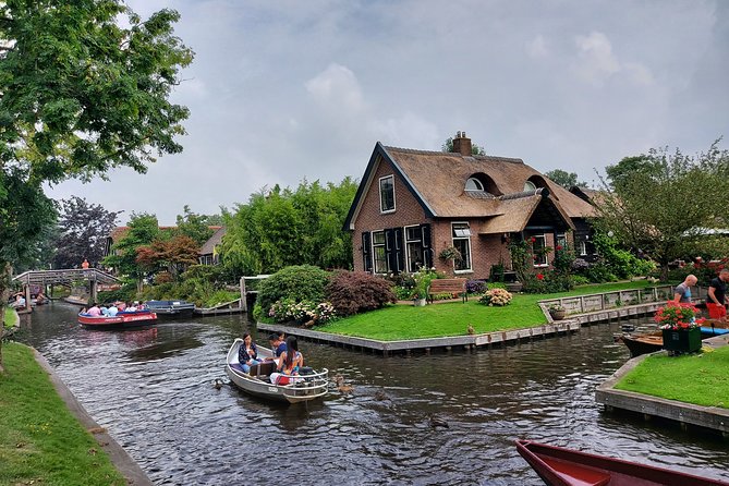 Giethoorn Small-Group Tour from Amsterdam (Max. 8 People) - Who should book this Giethoorn small-group tour