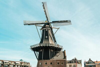 Haarlem Private Day Trip from Amsterdam with Local - Getting there: the included fast train and practical start point