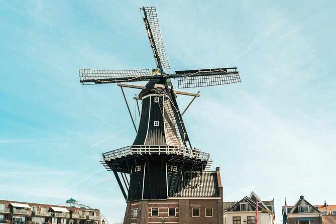 Haarlem Private Day Trip from Amsterdam with Local - Getting there: the included fast train and practical start point