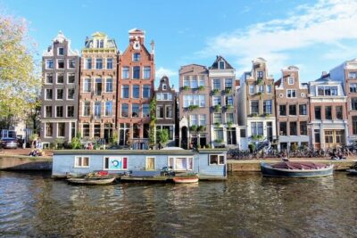 History & culture tour in Amsterdam with a local - Begijnhof: A quiet courtyard that teaches Amsterdam tolerance