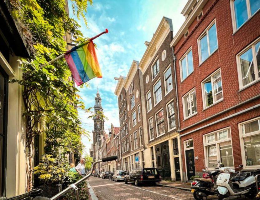 Humans of Amsterdam - Small group cultural walking tour - Coffeeshop stop and what to expect