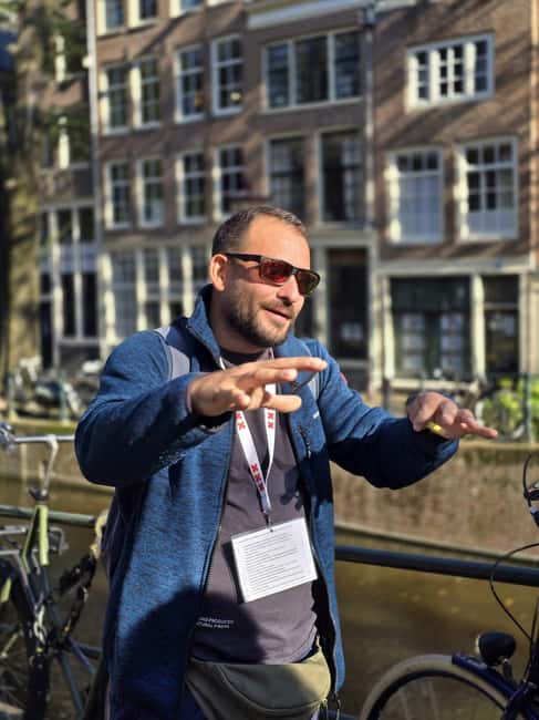 Liberal Amsterdam: Small-Group Walking Tour & Anne Frank VR - Jewish Quarter and the Holocaust Names Memorial: respectful and clear