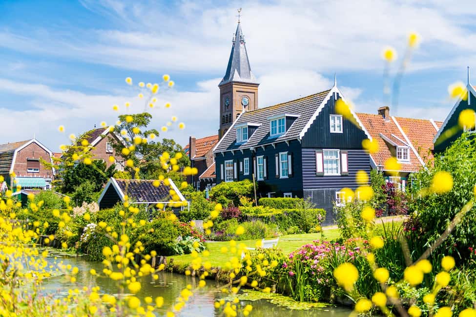 Marken, Volendam, and Edam Full-Day Tour from Amsterdam - Marken Walking Tour: Old-Style Culture on Foot