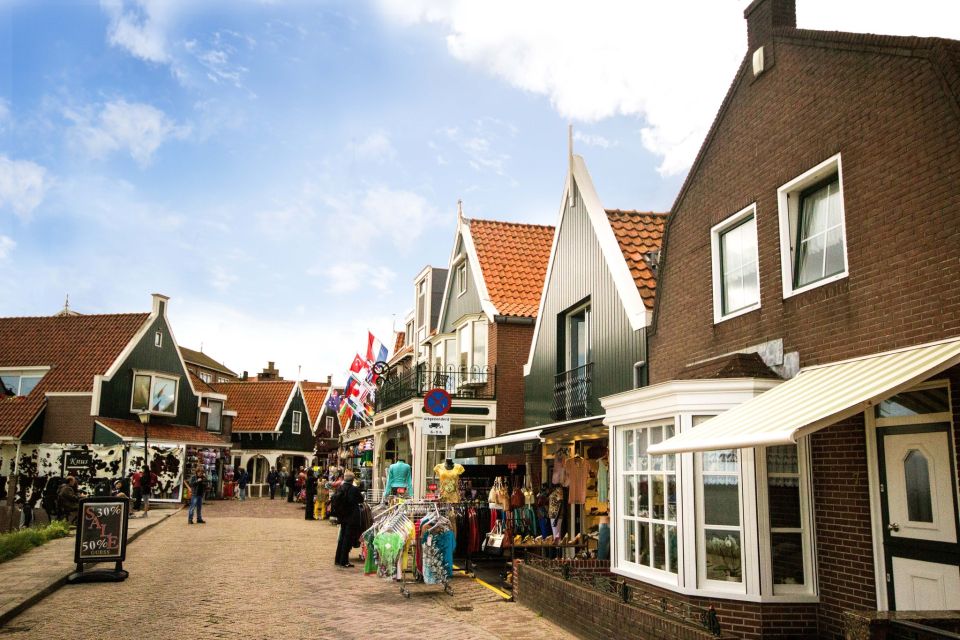 Marken, Volendam and Edam: Private Full-Day Tour - Edam: medieval village feel with floating cellar and classic town highlights