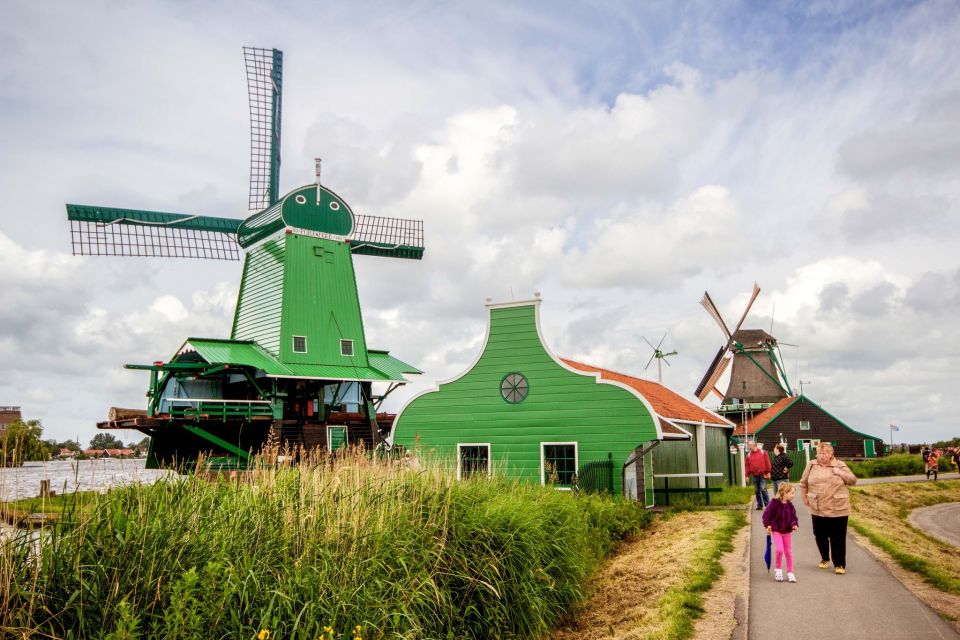 Marken, Volendam and Edam: Private Full-Day Tour - Marken: views, old ways of living, and a mini museum stop